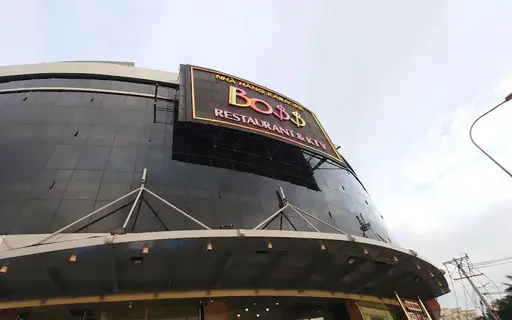 호치민 보스 가라오케 | 룸 · 주대 · 이용 정보 썸네일