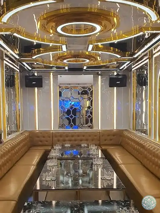 넘버원 가라오케 시설