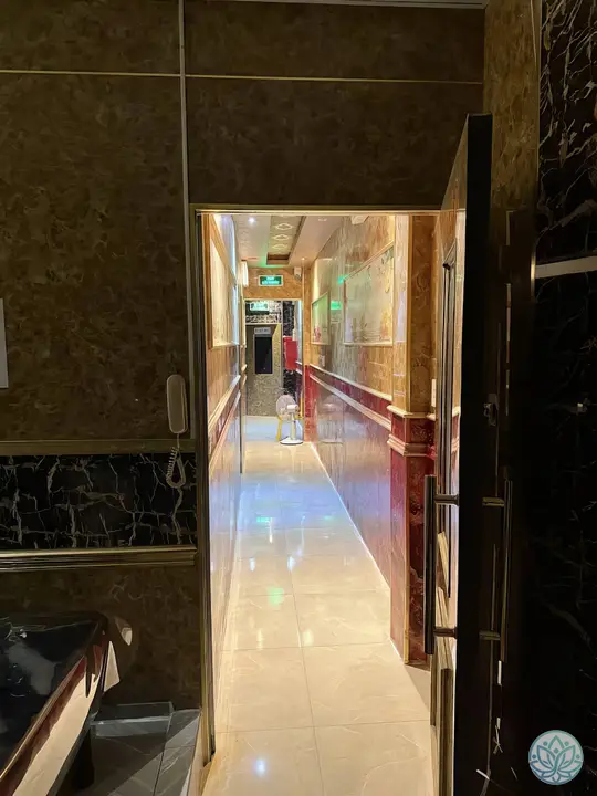 건물 내 복도
