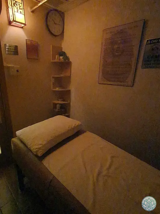 아늑한 조명 분위기의 룸